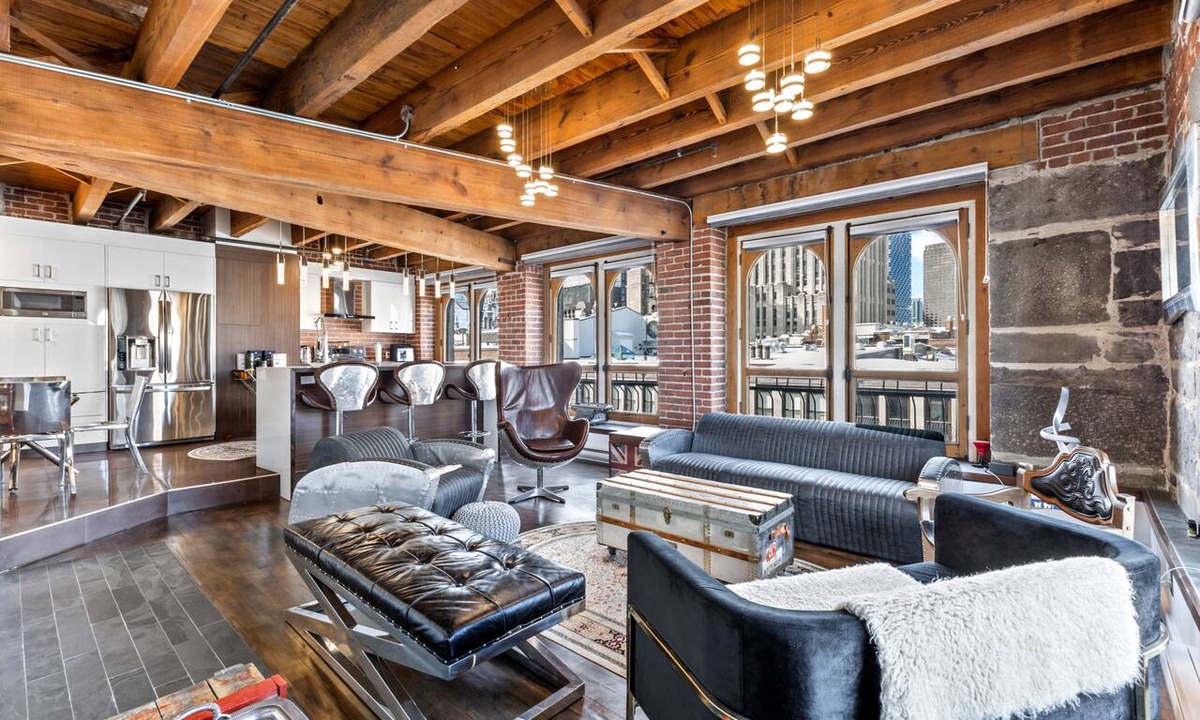 Ville-Marie Apartment | Exquisite & Charming 3BR Loft located in the heart of old port of Montreal