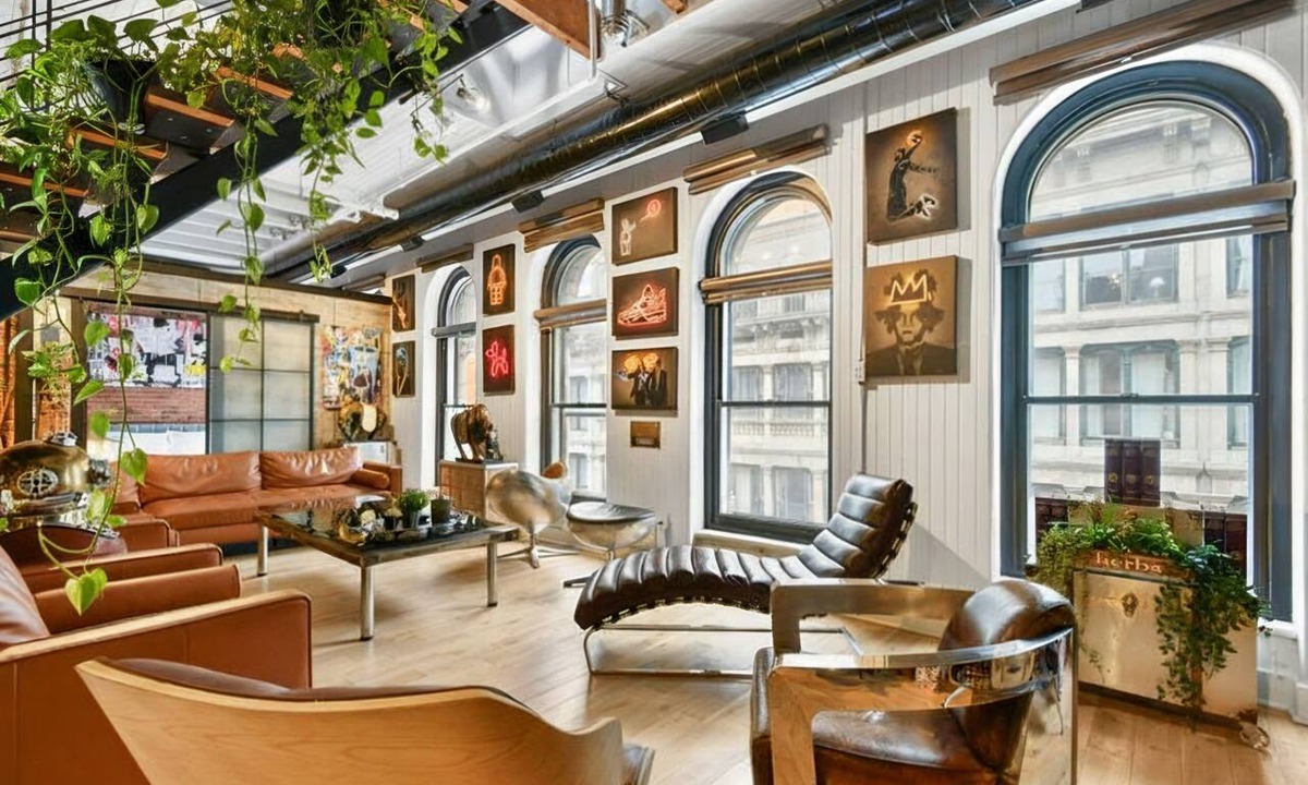 Old Montreal Apartment | Exquisite Penthouse With Terrace in Old Montreal