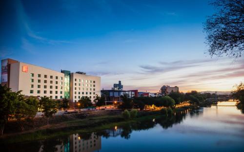 Fiesta Inn Culiacan | Tres Rios