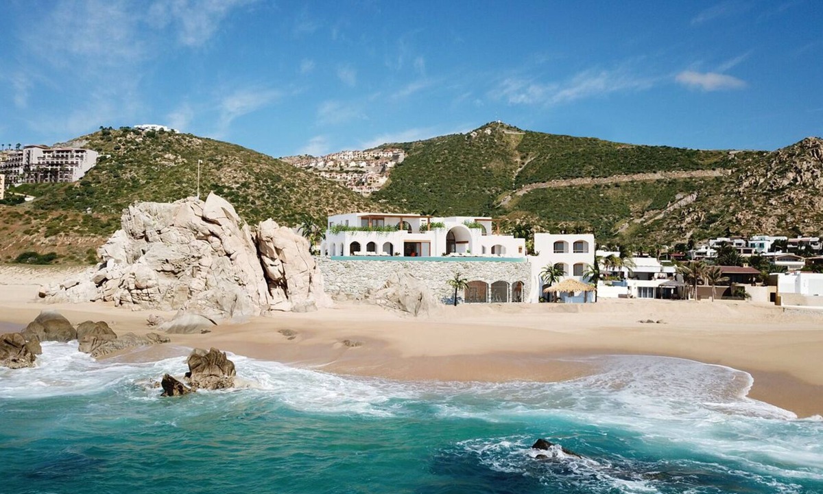 Pedregal Villa | Finest Luxury, All-Inclusive Private Resort Villa, La Datcha in Pedregal
