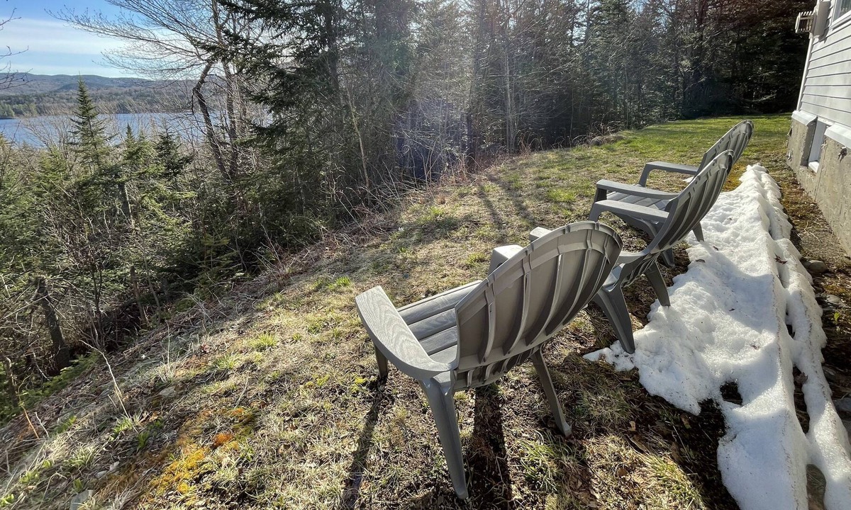 Rangeley House | Getaway to the mountains with your whole family