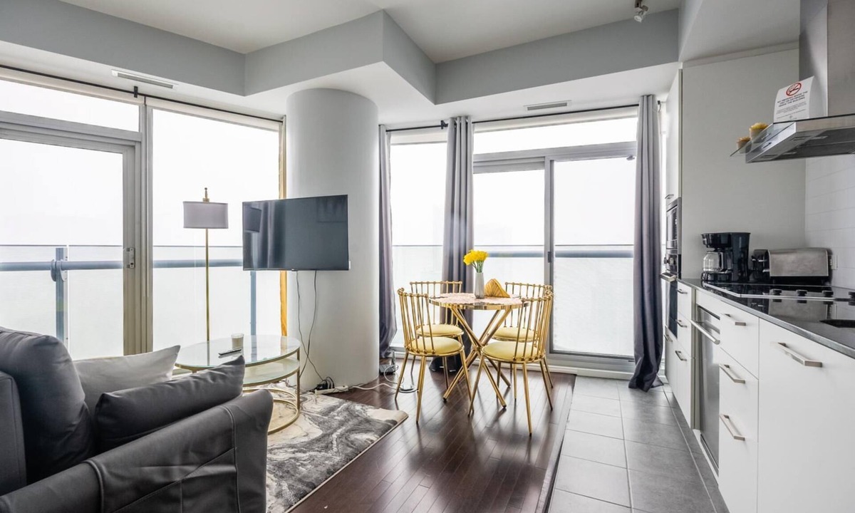 Toronto Entertainment District Apartment | GLOBALSTAY. Sunshiny 1 BD 61 st Floor