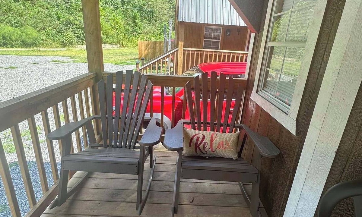 Isaban Cabin | Gorgeous 3-bedroom cabin with AC in peaceful Isaban