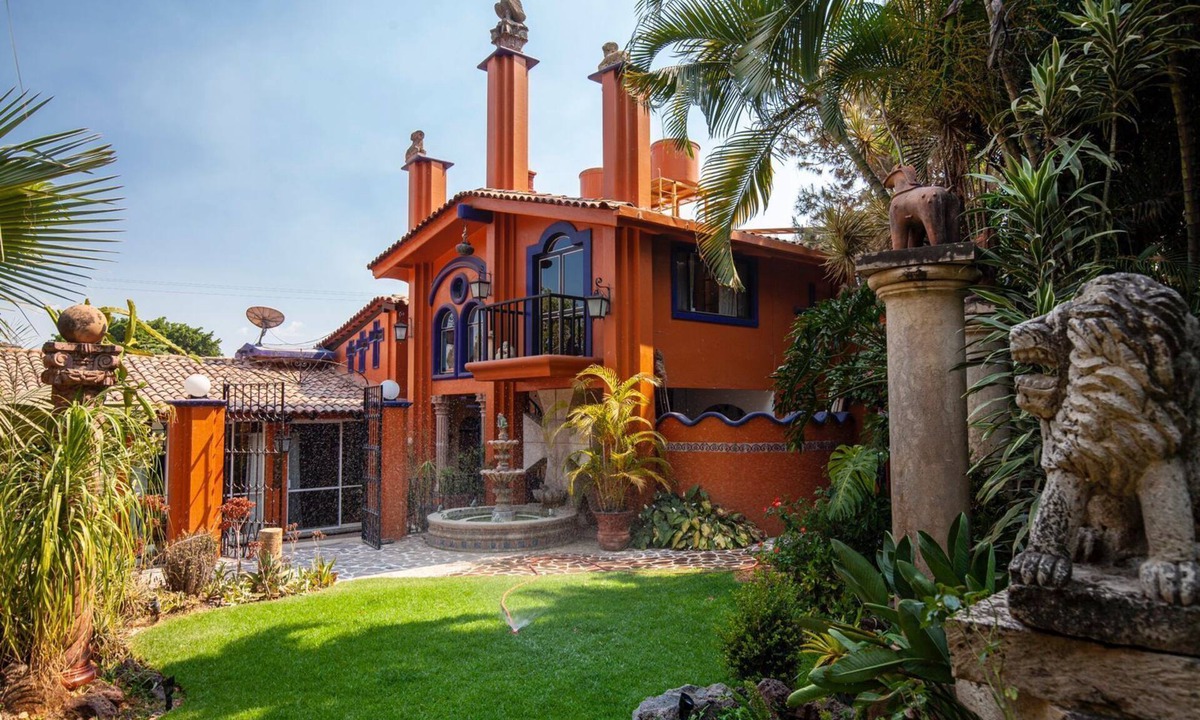 Ajijic Villa | Gorgeous LGBTQ Mexican Hacienda Casa de la Paz- All are welcome!