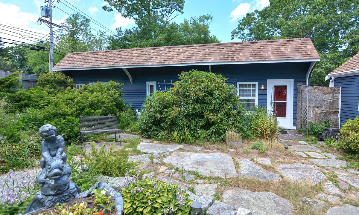 Rockport House | Granite Cottage: Pigeon Cove Delight