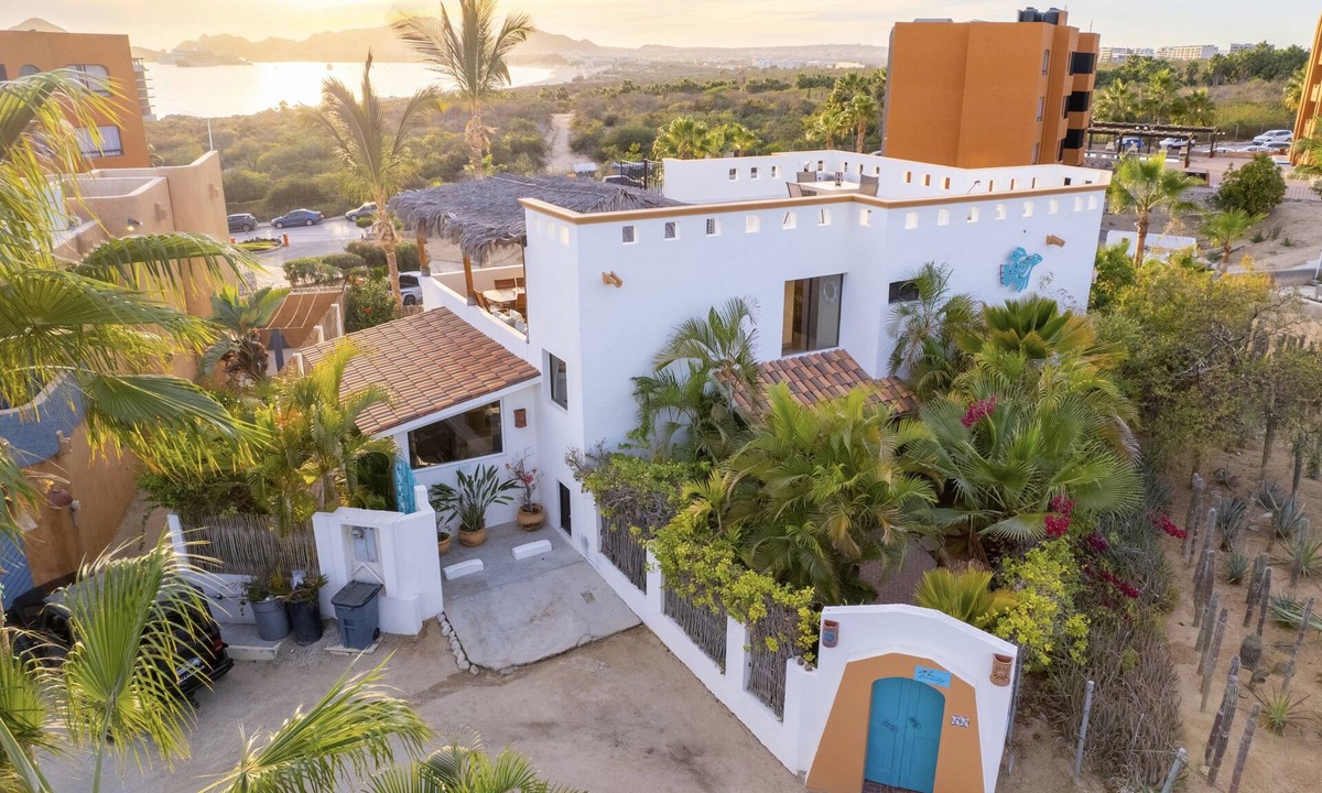 Cabo Bello House | Great location! Short Walk to Private Beach, Amazing Views, Heated Private Pools