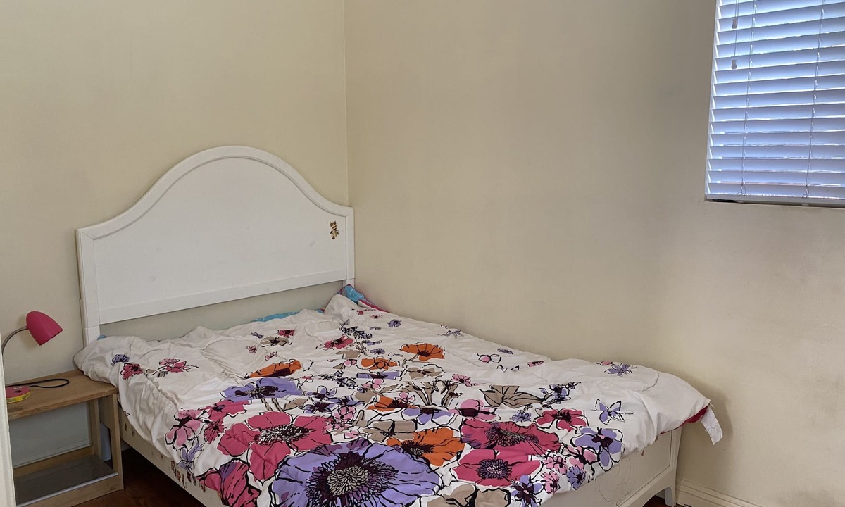 Monrovia House | Guest House