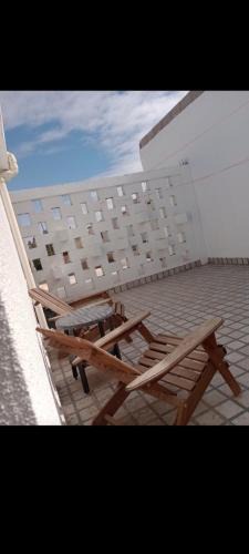 Juarez Municipality House | Habitación con terraza