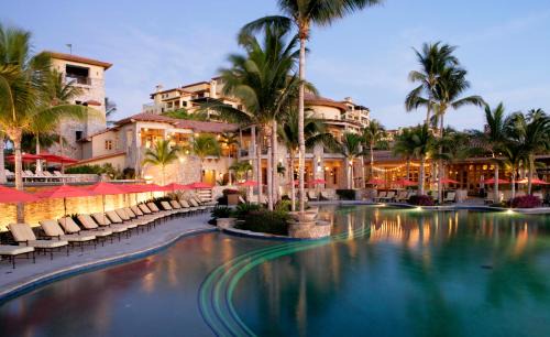 Vista Encantada Resort Residences Breakfast | El Medano Ejidal