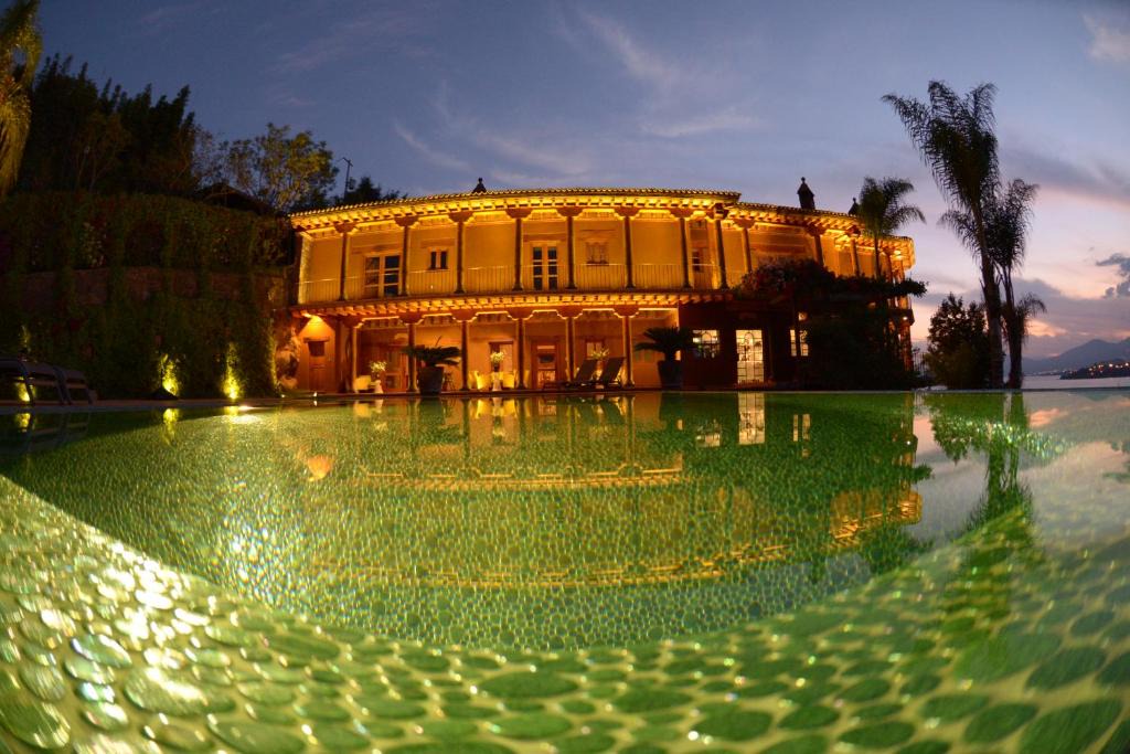Tzintzuntzan Hotel | Hacienda Ucazanaztacua