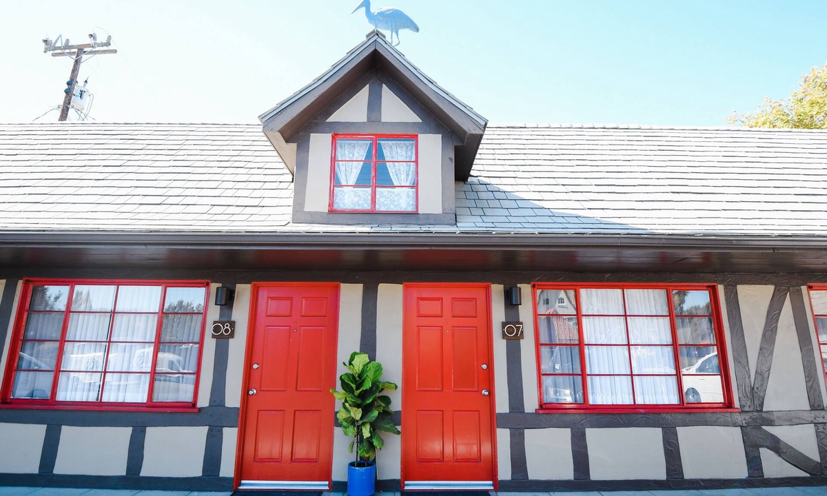 Solvang Hotel | Hamlet Inn