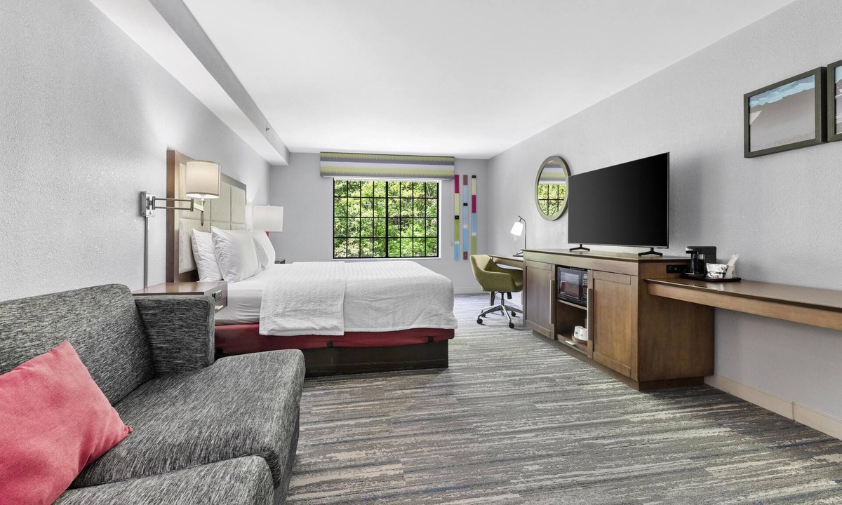 Salem Hotel | Hampton Inn Salem, VA