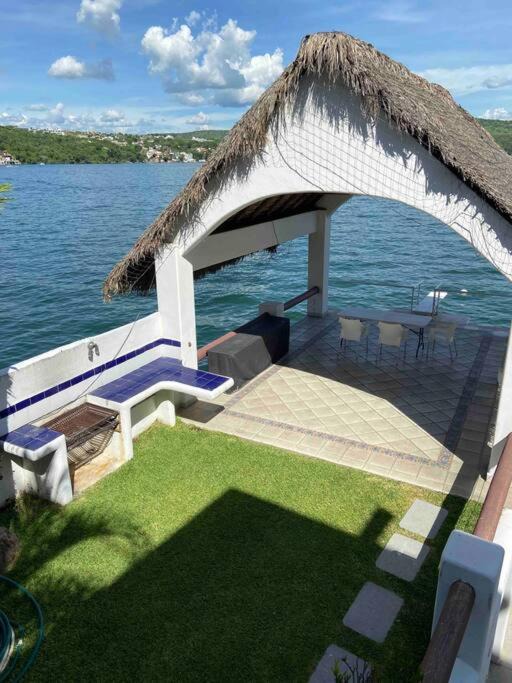 Tequesquitengo House | Hermosa Casa Privada con acceso al lago y todo...