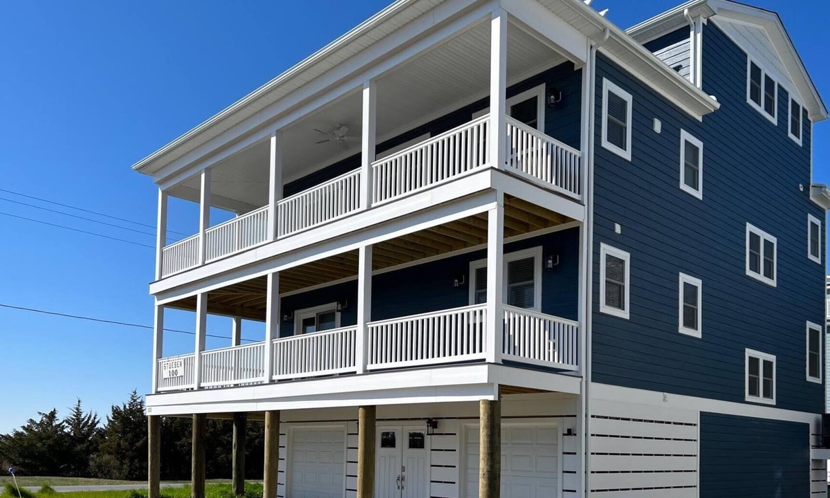 Milford House | Hidden Gem, Relax,Water Views, Covered Deck Breezes Elevator &HotTub&Turf Fields
