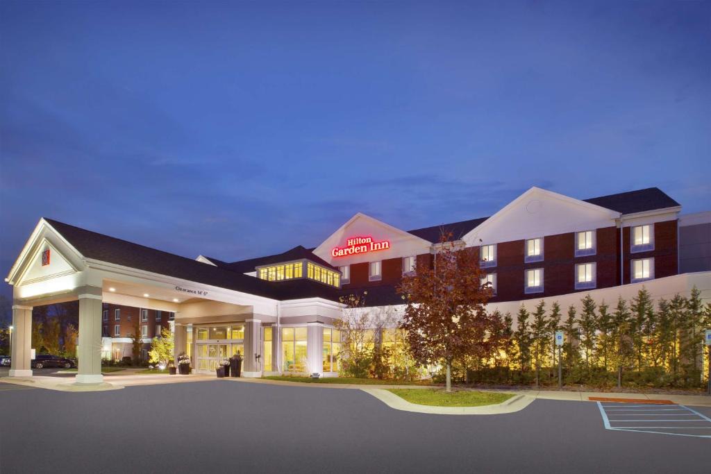 Novi Hotel | Hilton Garden Inn Detroit/Novi