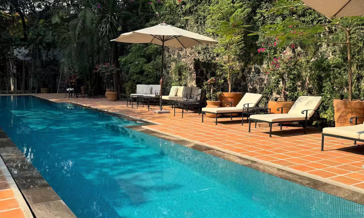 Cuernavaca House | Historic house with service and hot pool (1)