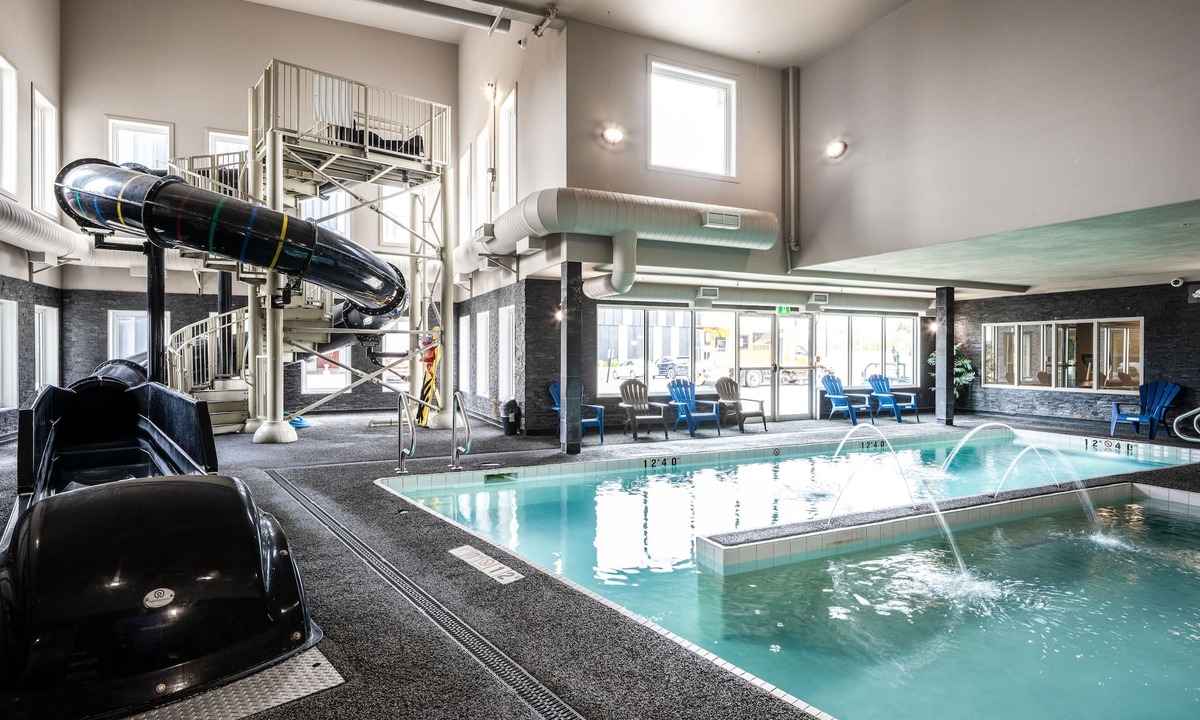 Stonebridge Hotel | Home Inn & Suites Saskatoon South