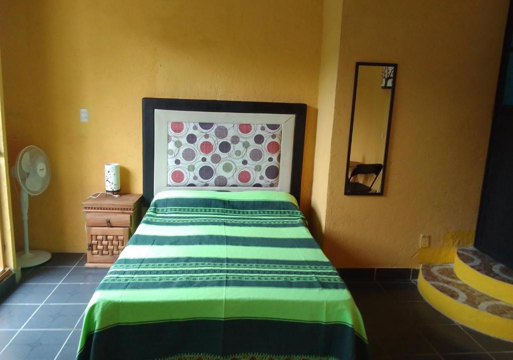 San Miguel Cabin | Hospedaje Casa Cortés - Recamaras de Descanso, Tepoztlán Mor - NO CONTAMOS CON ESTACIONAMIENTO