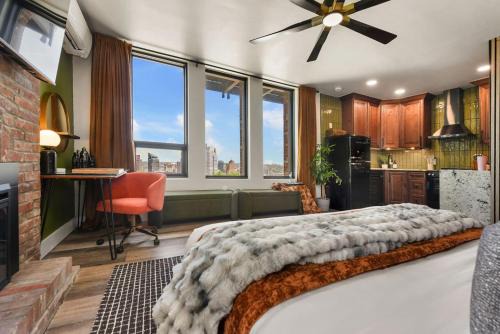 Mount Washington Apartment | HostWise Stays - Grandview Studio, Skyline Views, Private Parking