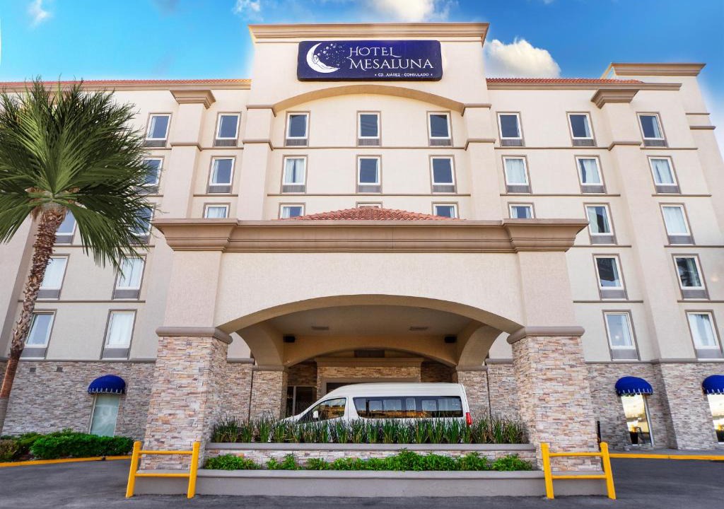 Juarez Municipality Hotel | Hotel Mesaluna Near American Consulate