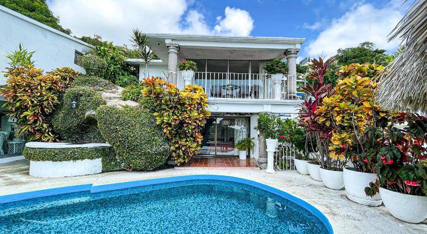 Pichilingue House | House ∙ 5 bedrooms ∙ 15 guests