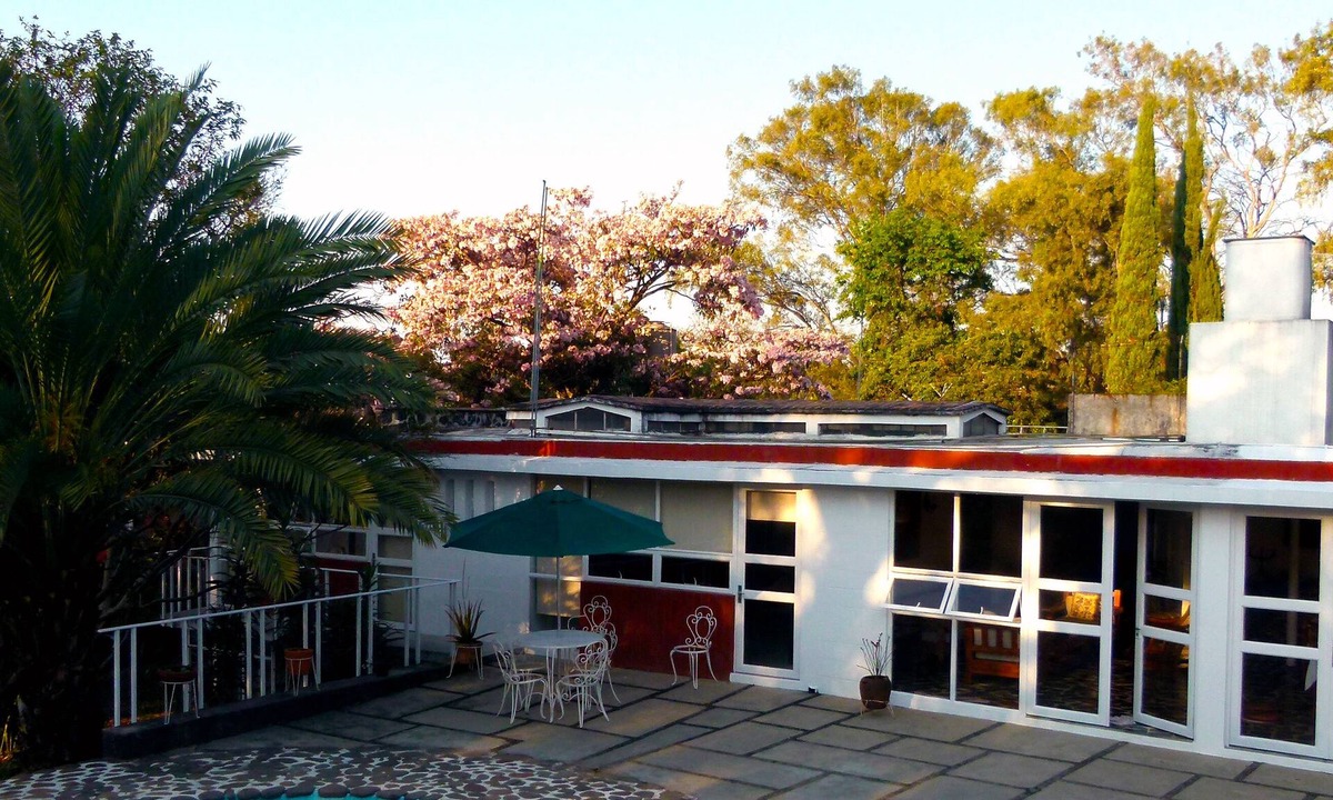 Santa Maria Ahuacatitlan House | HOUSE OF LIGHT AND PEACE