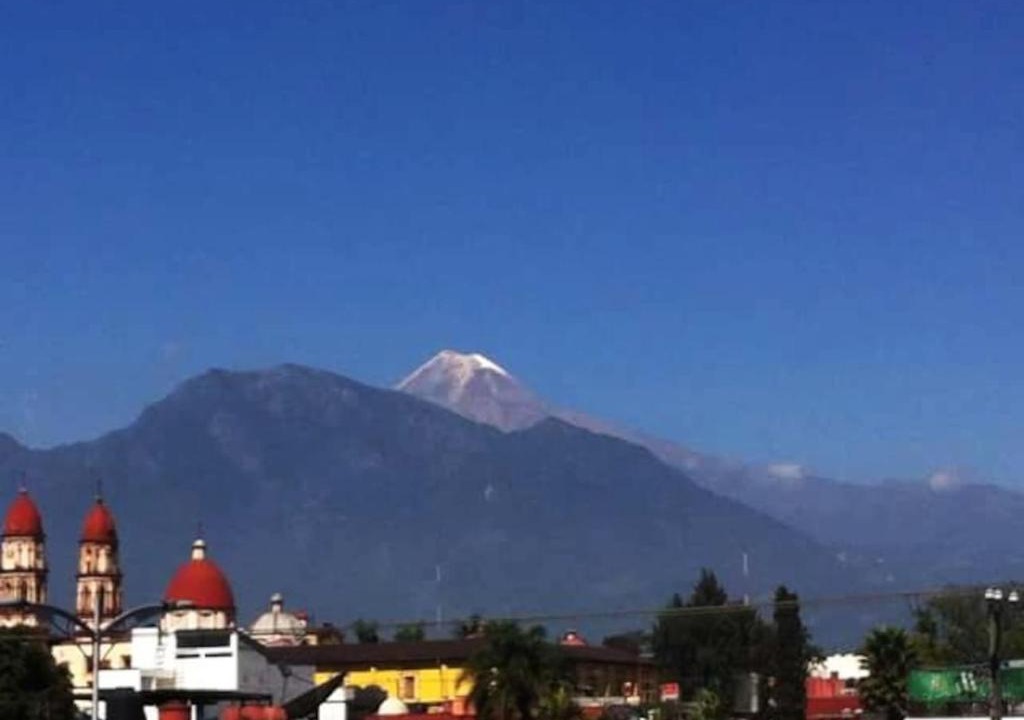 Orizaba House | House With View To The Magic Orizaba People