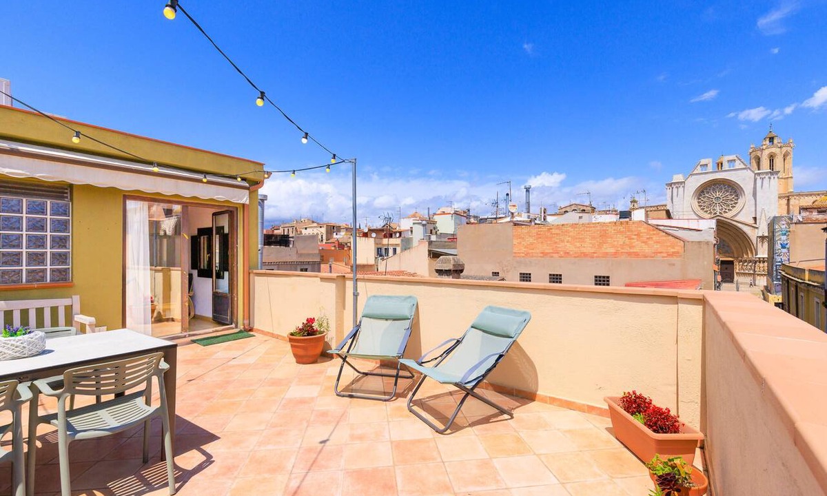 Old Town Apartment | Iconic Old Town - Unik Vacation