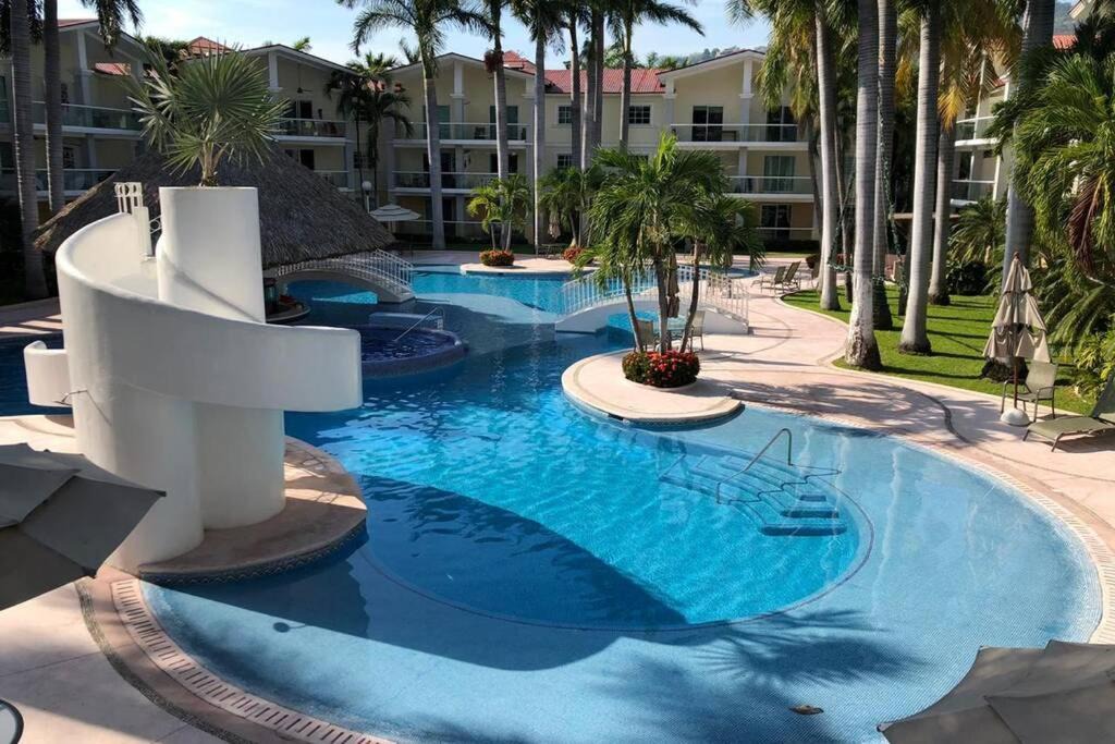 Granjas del Marques Apartment | Increíble departamento en Acapulco Diamante