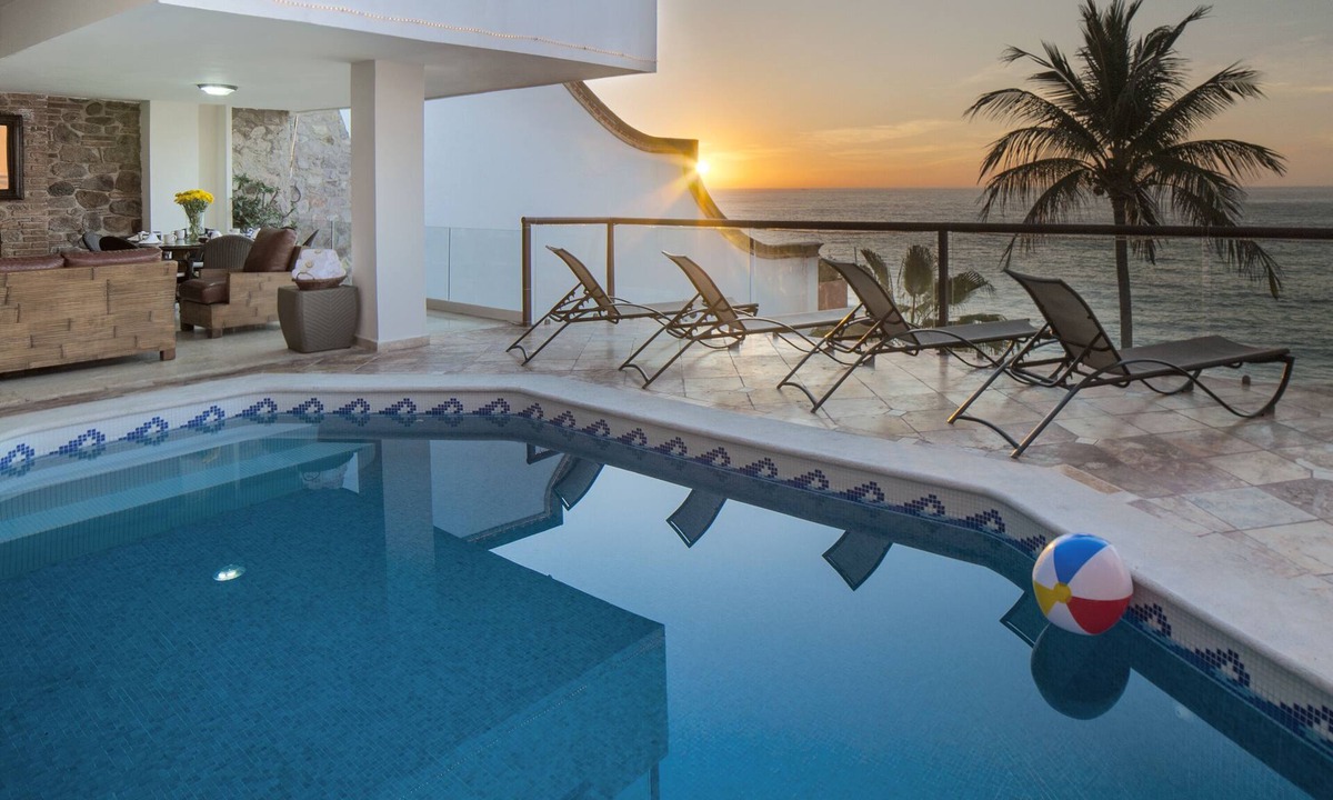 Amapas Condo | Incredible views over los muertos beach, Sky Suite B