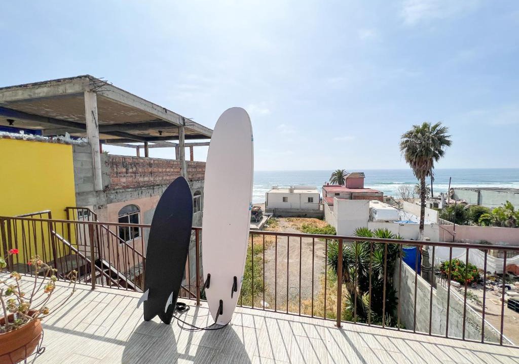 La Fonda Hostel | ITH Lazy Lobster Surf Hostel Tijuana