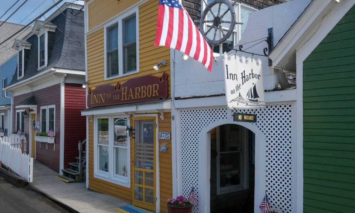 This Boutique Hotel Located | Stonington