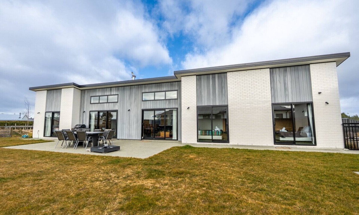 Twizel House | Jack Adamson Lodge, Twizel