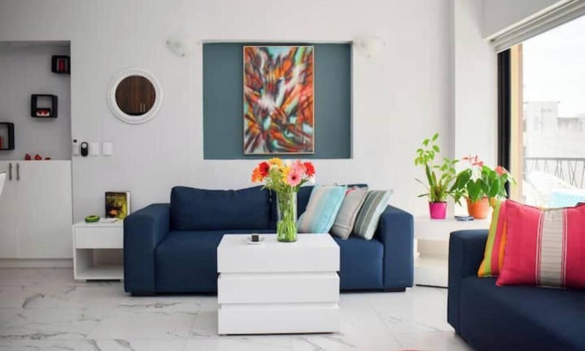 Las Glorias Apartment | Joyful, Trendy, Ideally Locatednn