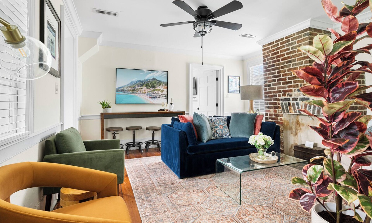 Cannonborough Elliotborough Apartment | King in Five (B) | Free Parking and Close to King!