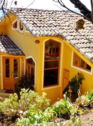 San Cristobal de las Casas Apartment | La Casa de las Aves - Architect's House/ Amazing view & garden