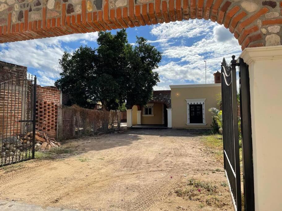 Alamos House | La Casa del Arco Alamos
