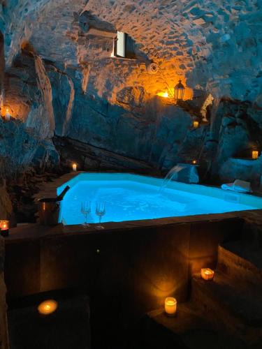 Pontremoli House | La Casa Medievale Suites e SPA