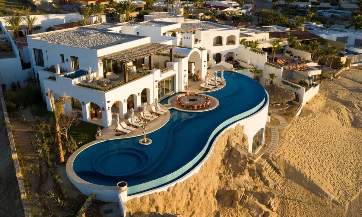 Pedregal Villa | La Datcha Luxury villa