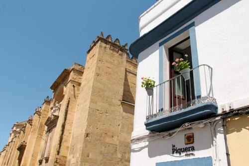 La Catedral House | La Piquera Hostal
