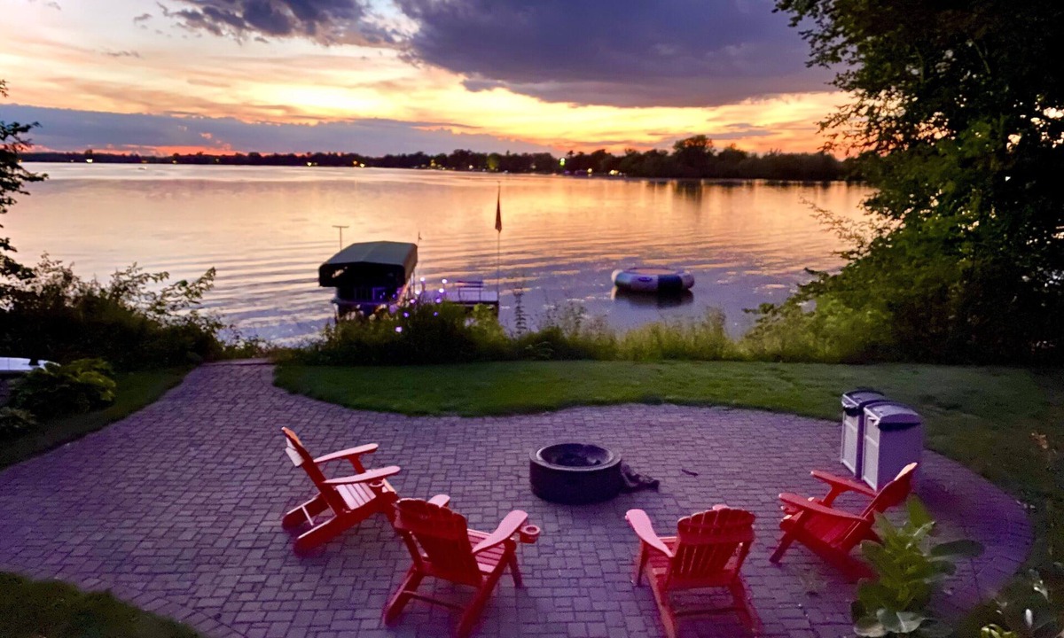 Forest Lake House | Lake Home, salt water hot tub, sauna, boat rental