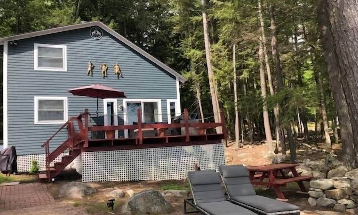 Tuftonboro Cottage | Lake Winnipesaukee, Little Bear Island Cottage w/shared Dock, BOAT REQUIRED