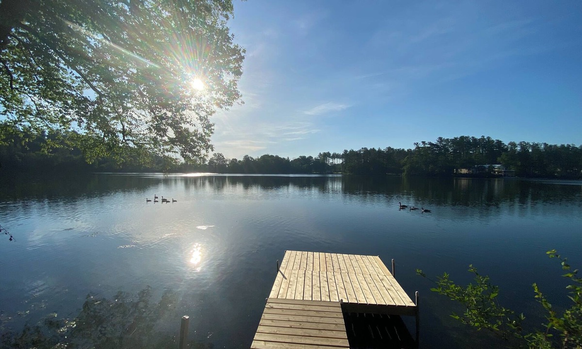 North Egremont Cottage | Lakefront Get Away