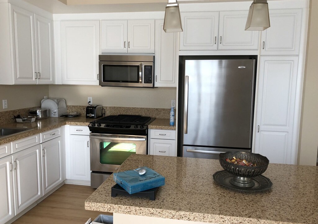Irvine Apartment | Large Luxury 2BD/2BA Apt at Spectrum, Irvine: Free Parking/Gym/Pool