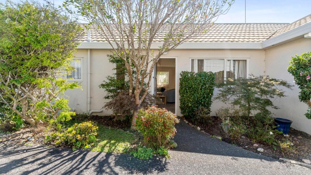 Manly House | Little Manly Cottage - Manly Holiday Home