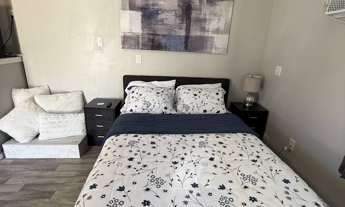 Antioch House | Lovely Private Efficiency