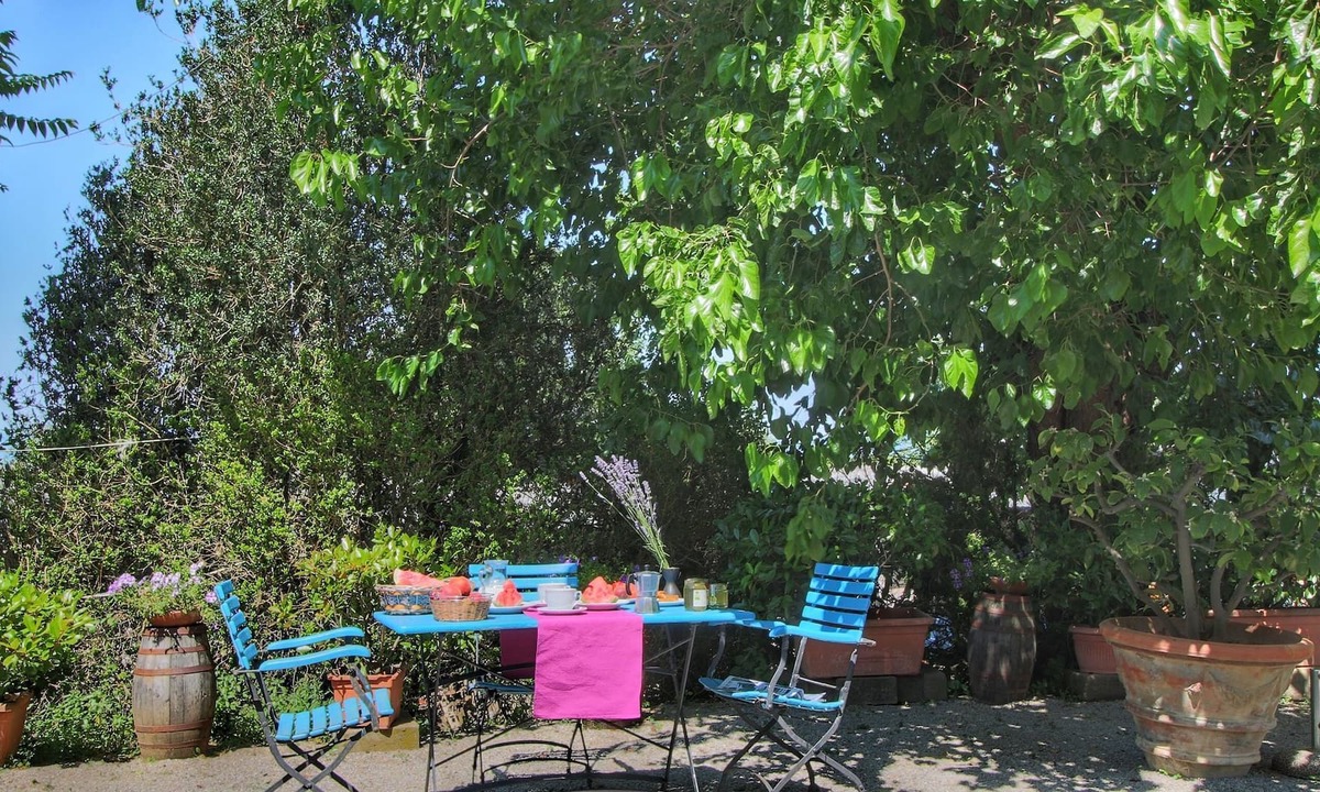 Castelfranco di Sopra Apartment | Luxurious Holiday Home in Castelfranco di Sopra with Pool