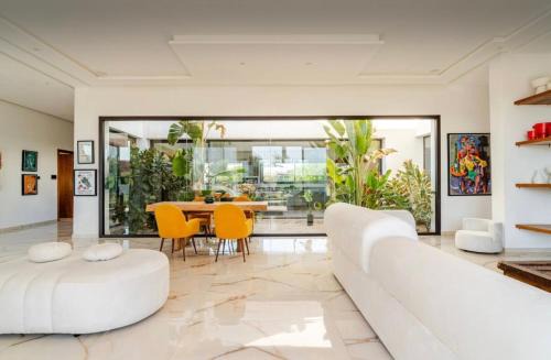 Tassoultante House | Luxury 3BR Villa Huge Pool 1,000m Private Garden 4 Baths