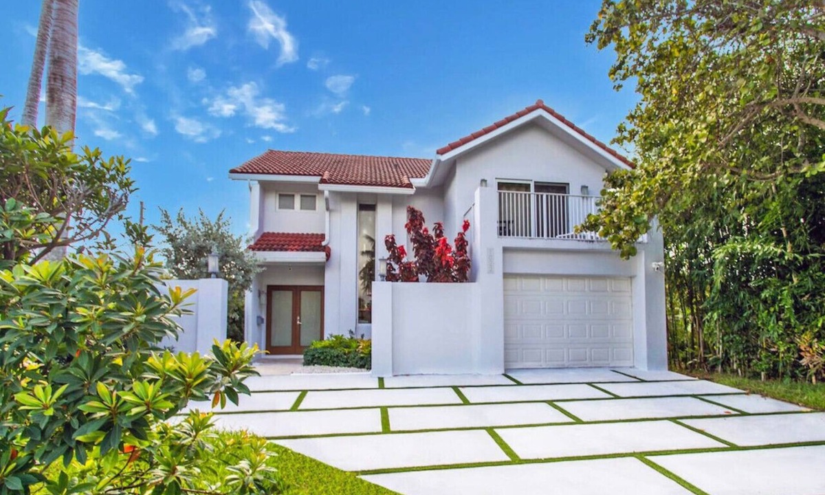 South Lake Villa | Luxury 5BR Villa Heated Pool & Entertainment Room