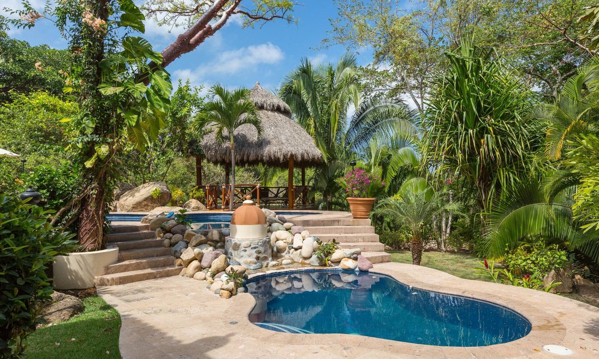 South Shore Hotel Area Villa | LUXURY AND EXCLUSIVE MANSION